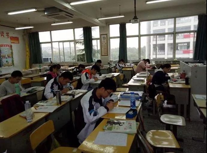 微信图片_20171016160146_副本.jpg