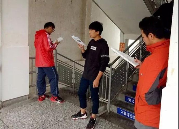 微信图片_20171016155916_副本.jpg