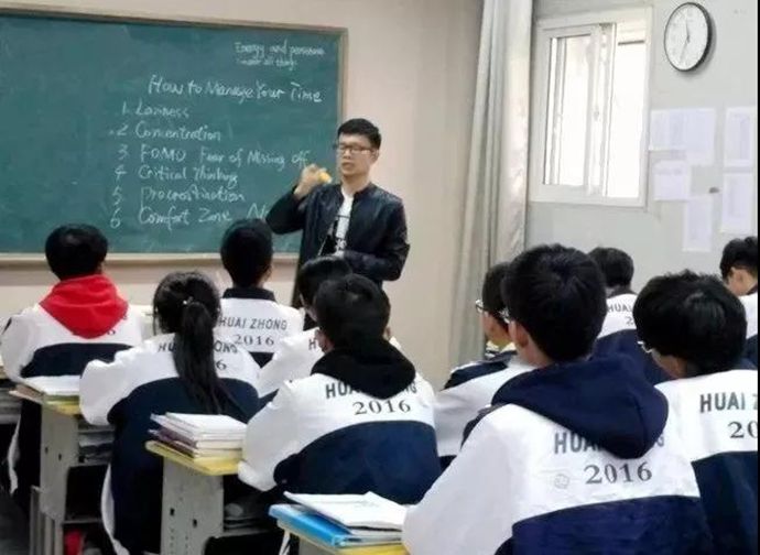 微信图片_20171030184333_副本_副本.jpg