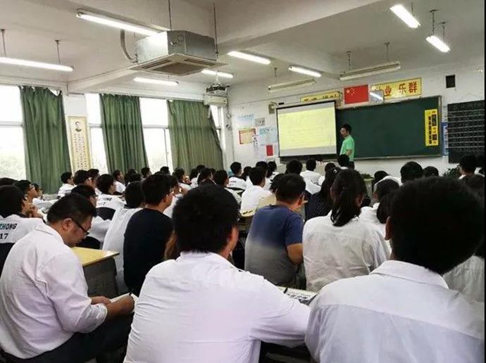 微信图片_20170928084210_副本.jpg