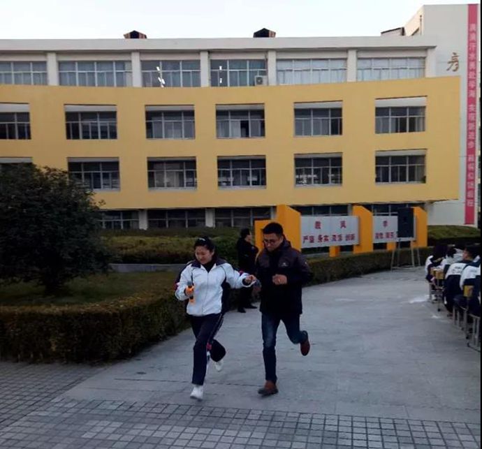 微信图片_20171107071849_副本.jpg