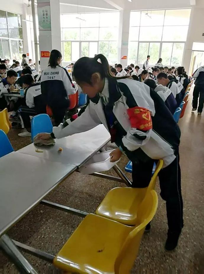 微信图片_20171110090958_副本.jpg